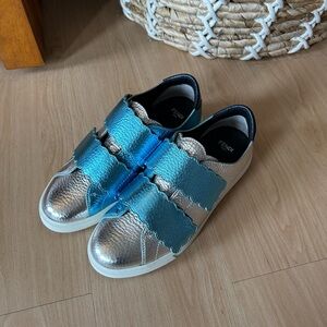Gorgeous Fendi Metallic Blue and Silver Sneakers, amazing condition, size 7